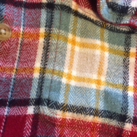 American Eagle 🦅 fitted flannel - Picture 3 of 3